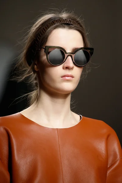 Look 57